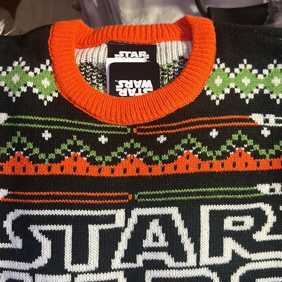 Star Wars Christmas Holiday Black Green Red Crewneck Sweater - Picture 2 of 3